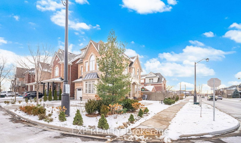 70 Hopewell St, Vaughan, L4H 3Y2 | Image 3