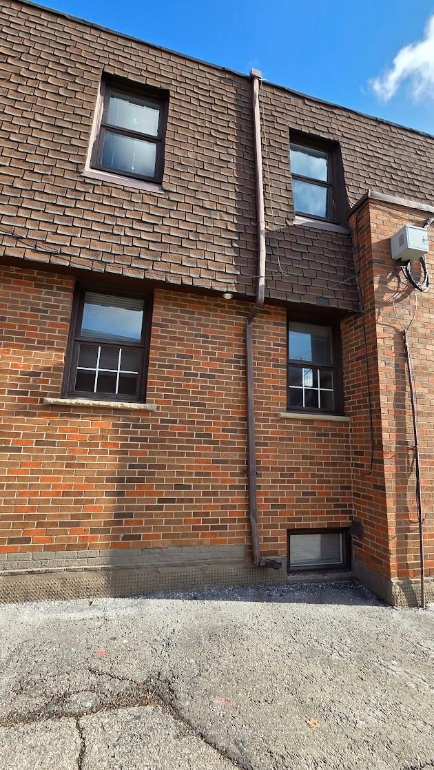 6060 Highway 7 E, Unit 101-B - Photo 4