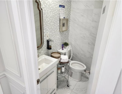Unit 1 & 13A — 10 Cox Boulevard — more photos