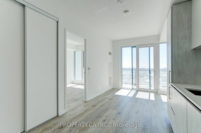 2107 - 1000 Portage Parkway