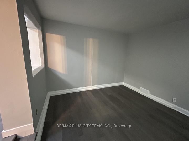 5 - 10140 Yonge St, Richmond Hill, L4C 1T6 | Image 3