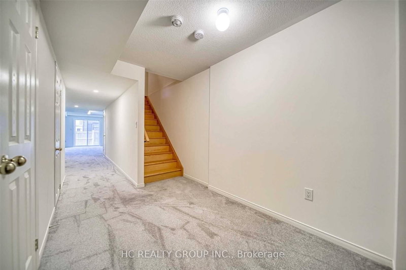 34 Ness Dr, Richmond Hill, L4S 0J8 | Image 3