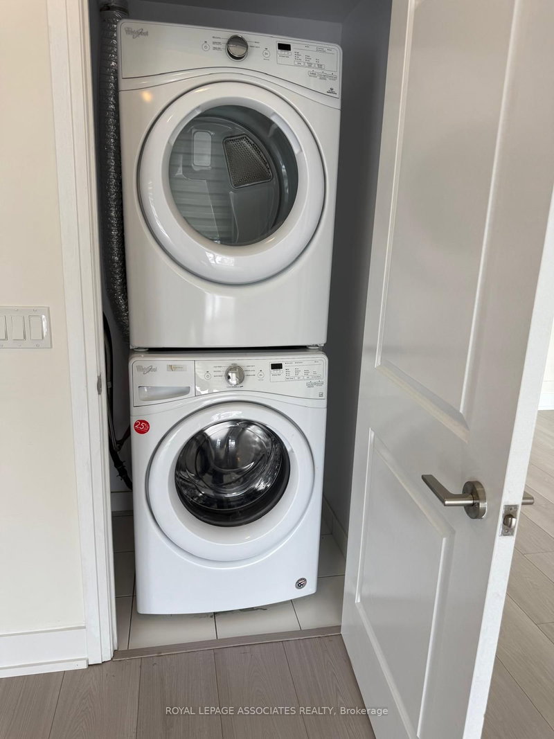 1106 - 9560 Markham Rd, Markham, L6E 0N6 | Image 3