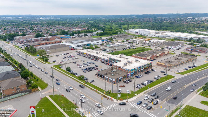17 - 16700 Bayview Ave, Newmarket, L3X 1W1 | Image 2