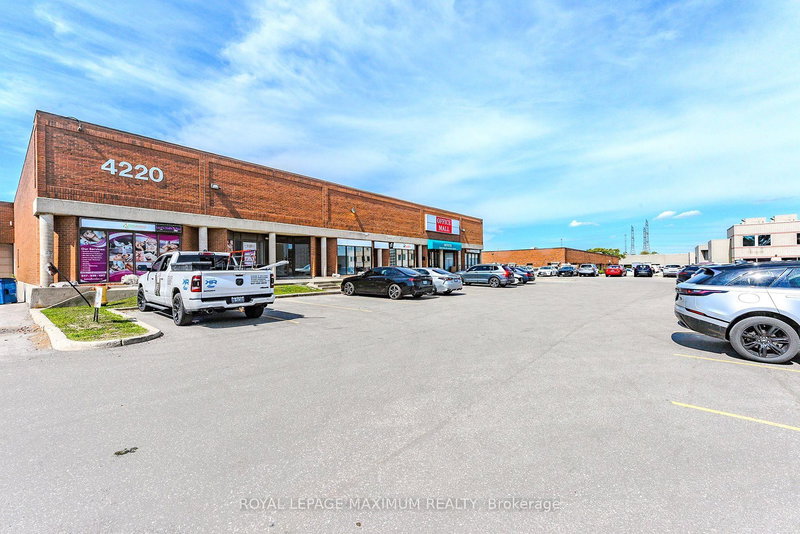 C10 - 4220 Steeles Ave W, Vaughan, L4L 3S8 | Image 3