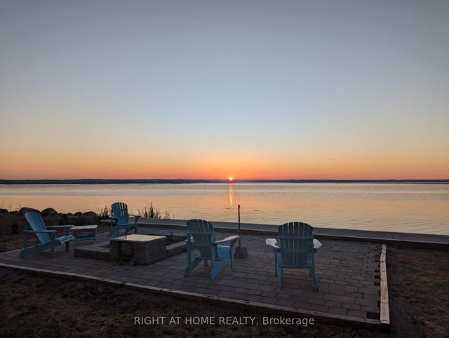 36 Shirlea Boulevard