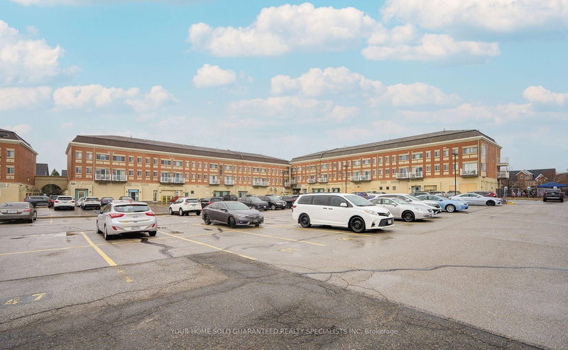 A206 - 15 Cornell Meadows Ave, Markham, L6B 1B6 | Image 2