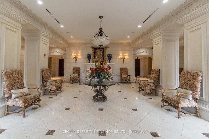 1616 - 9225 Jane St, Vaughan, L6A 0J7 | Image 2