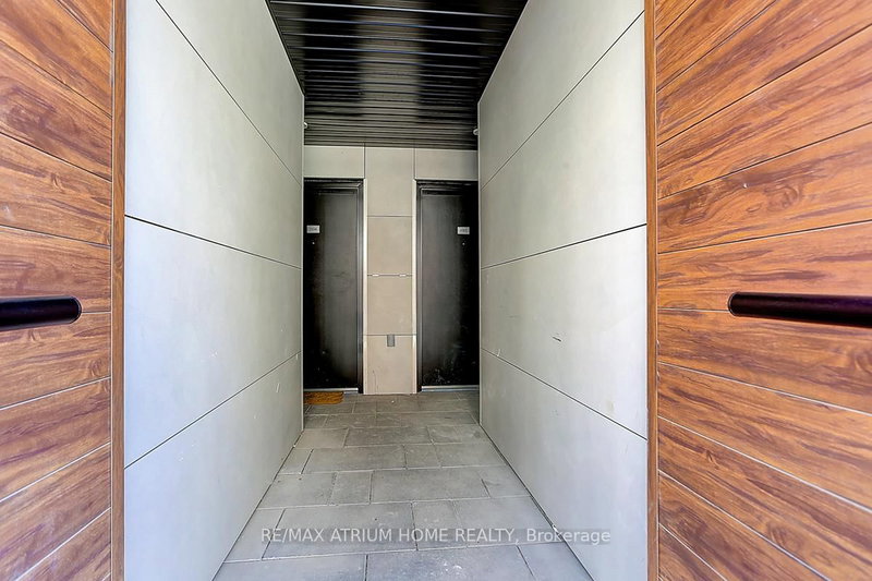 1103 - 12 David Eyer Rd, Richmond Hill, L4S 0N3 | Image 2