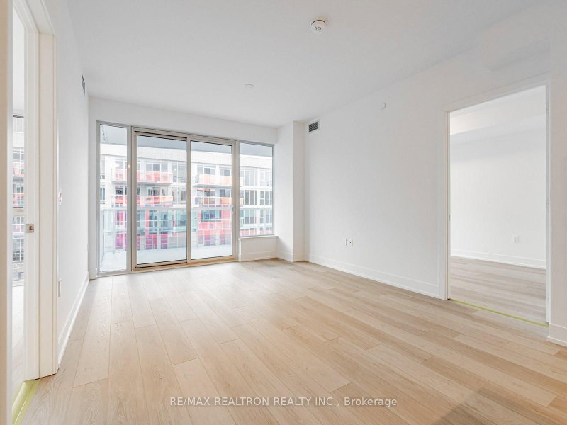 home for lease on 408-333 Sunseeker Avenue