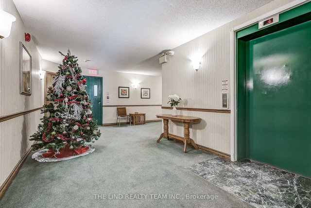 301 - 21 George Street