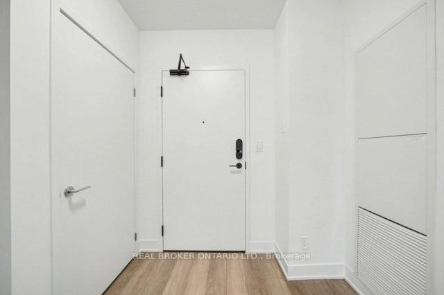 Room2