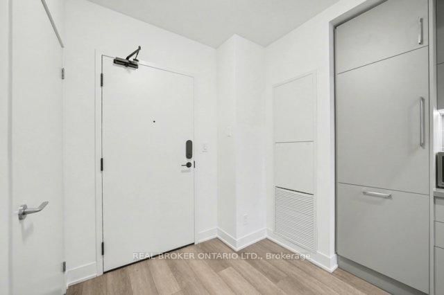 Room1