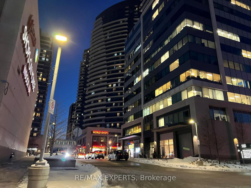 135 - 7163 Yonge St, Markham, L3T 0C8 | Image 2