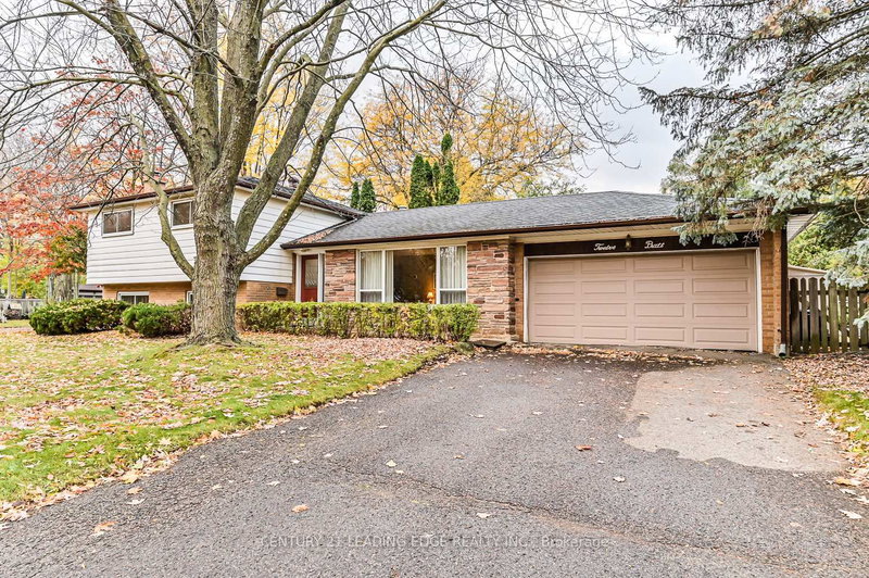 12 Pratt Circ, Markham, L3R 1Y2 | Image 2