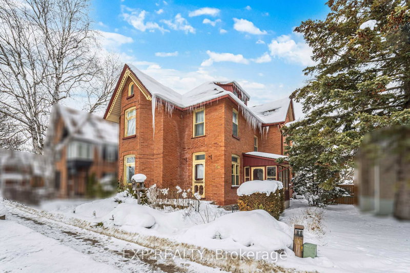 28 Queen St, Innisfil, L0L 1L0 | Image 2