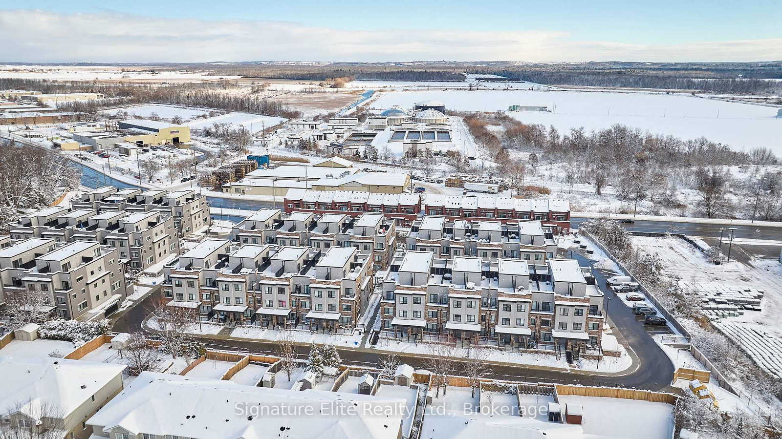 70 Baynes Way • #8 • Bradford West Gwillimbury, ON photo 36