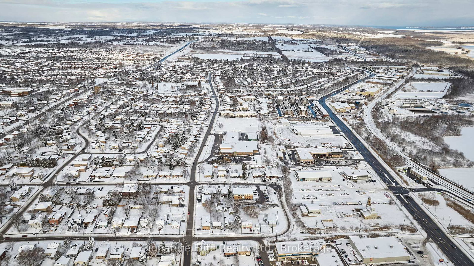 70 Baynes Way • #8 • Bradford West Gwillimbury, ON photo 39
