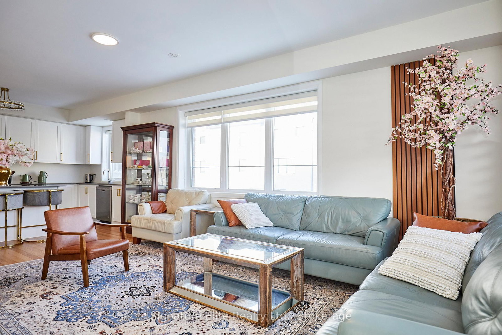 70 Baynes Way • #8 • Bradford West Gwillimbury, ON photo 5