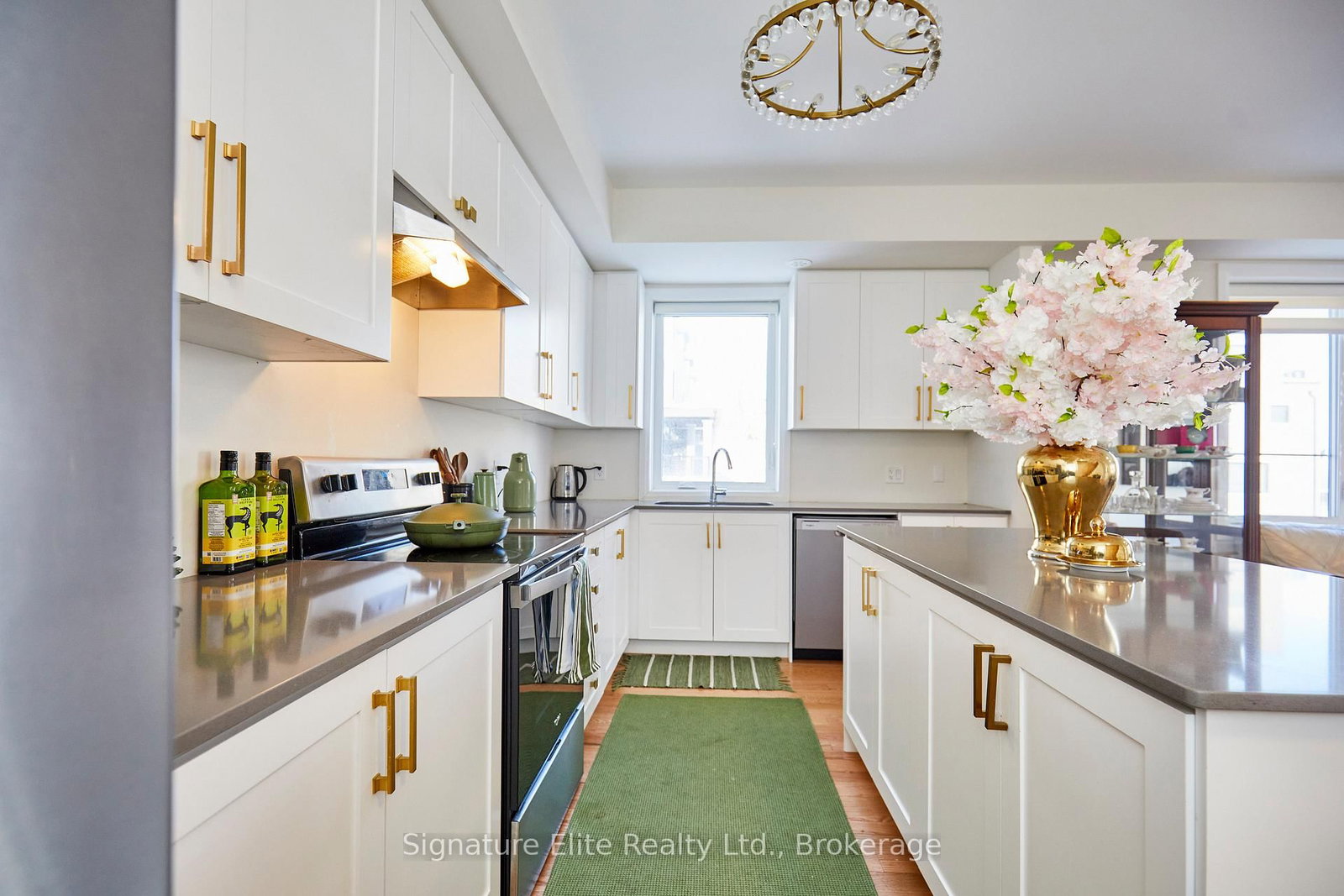 70 Baynes Way • #8 • Bradford West Gwillimbury, ON photo 8