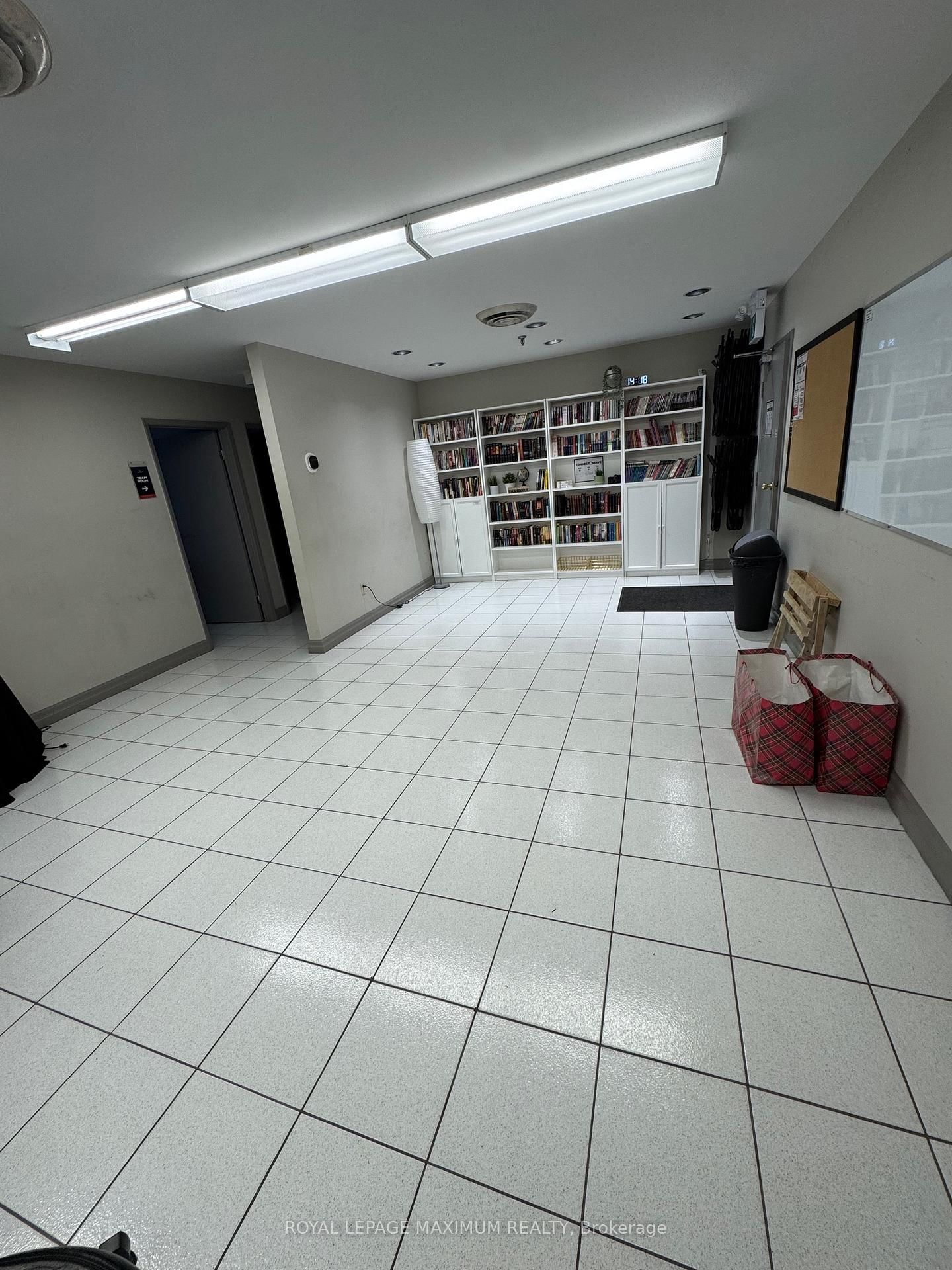 67 Rodinea Road, Unit 18 - Photo 6