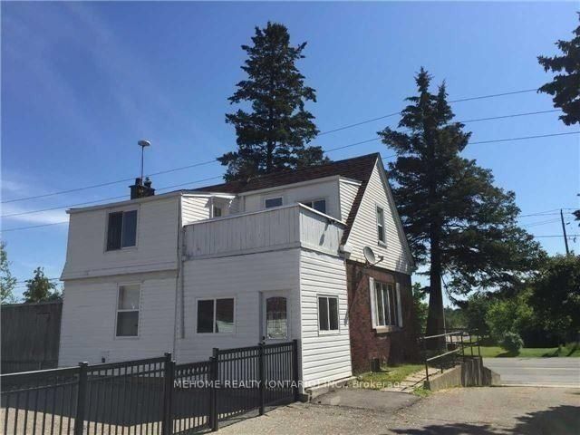 11960 Yonge St, Richmond Hill, L4E 3N6 | Image 2