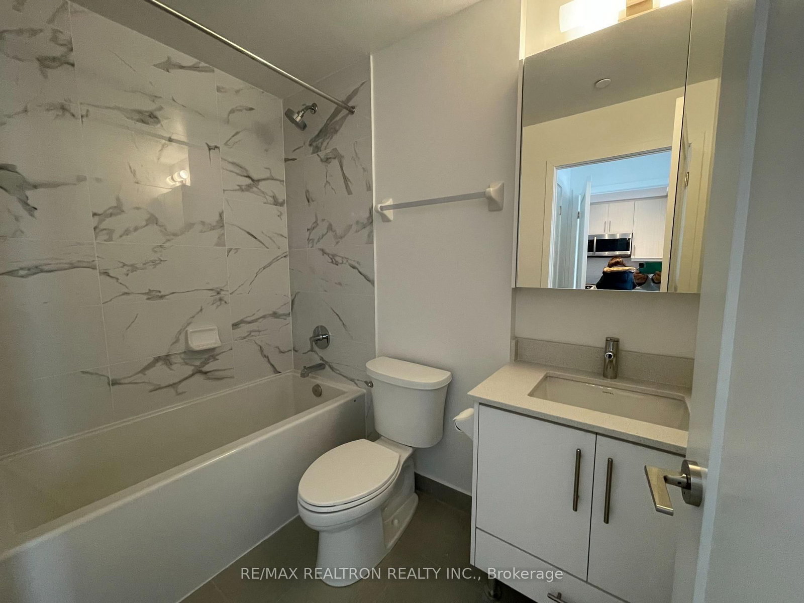 95 Oneida Crescent N, Unit LPH12 - Photo 6