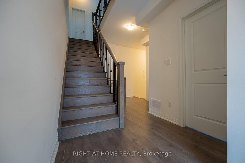 131 Markland St, Markham, L6C 3B5 | Image 3