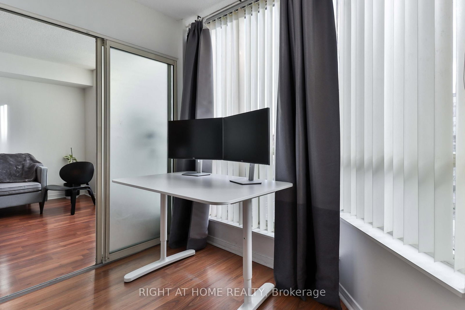 Condo for sale at 611-309 Major Mackenzie Drive, Richmond Hill, Ontario, L4C 9V5 - Harding - MLS: N12649566