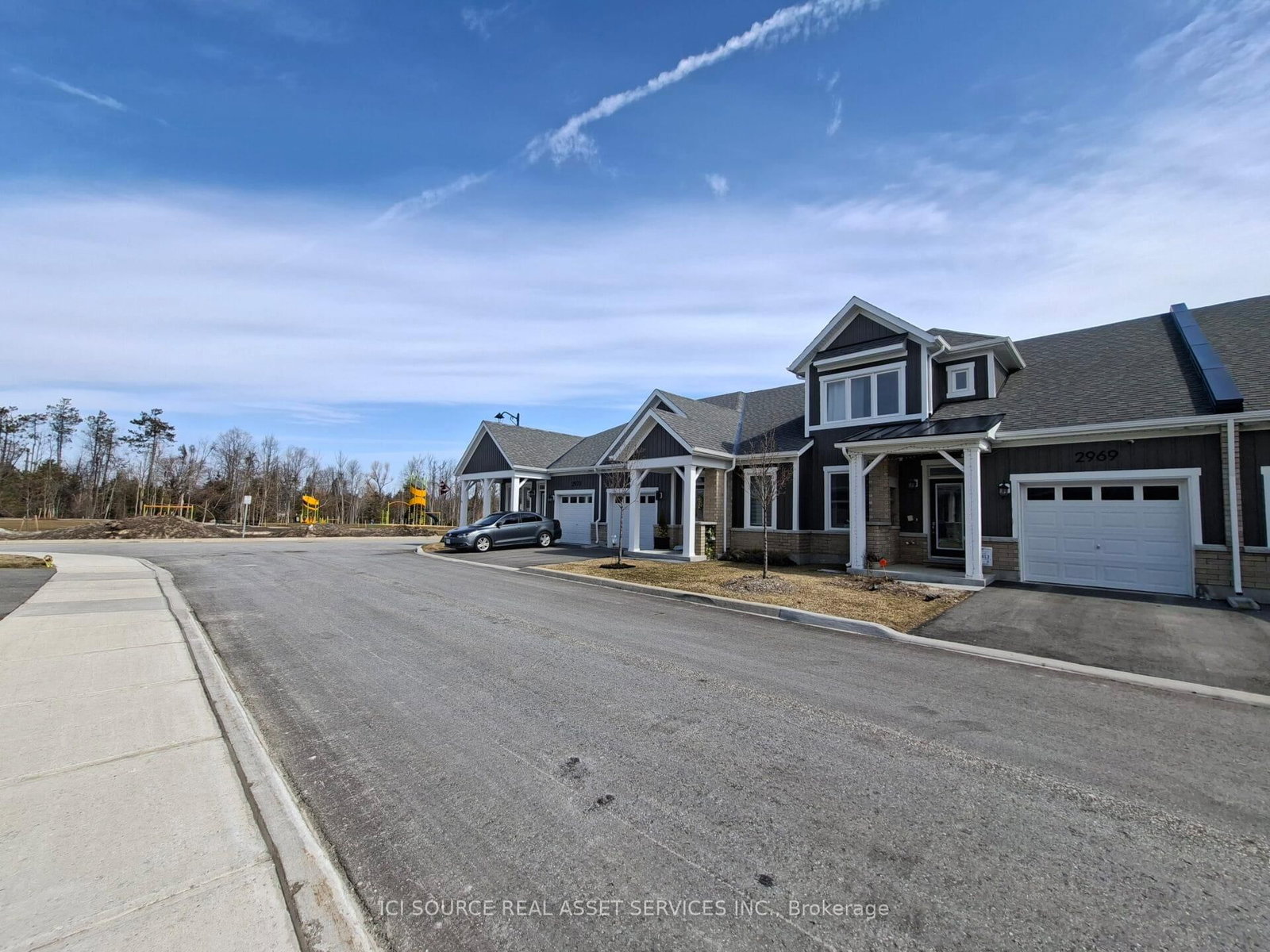 2969 Murphy Pl, Innisfil, view 2