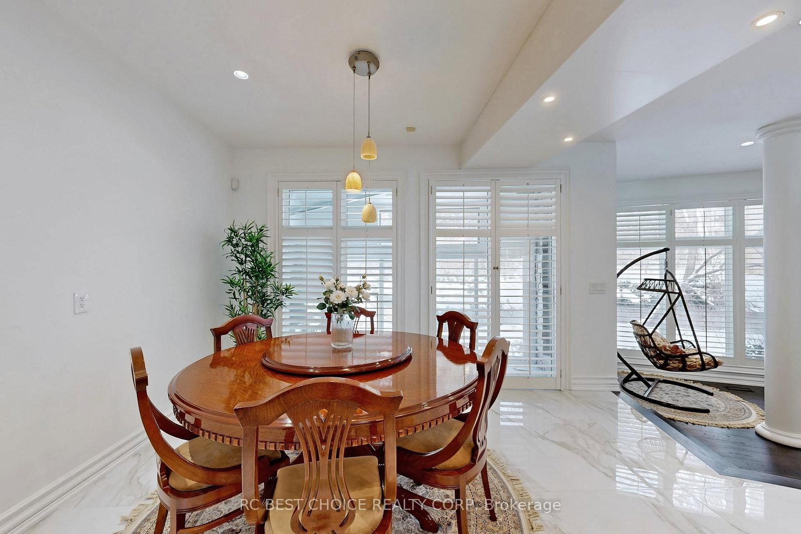 Detached House for sale at 76 Silver Fox Place, Vaughan, Ontario, L6A 1G2 - Maple - MLS: N12654158