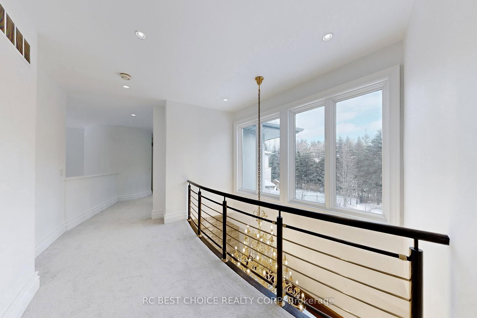 Detached House for sale at 76 Silver Fox Place, Vaughan, Ontario, L6A 1G2 - Maple - MLS: N12654158