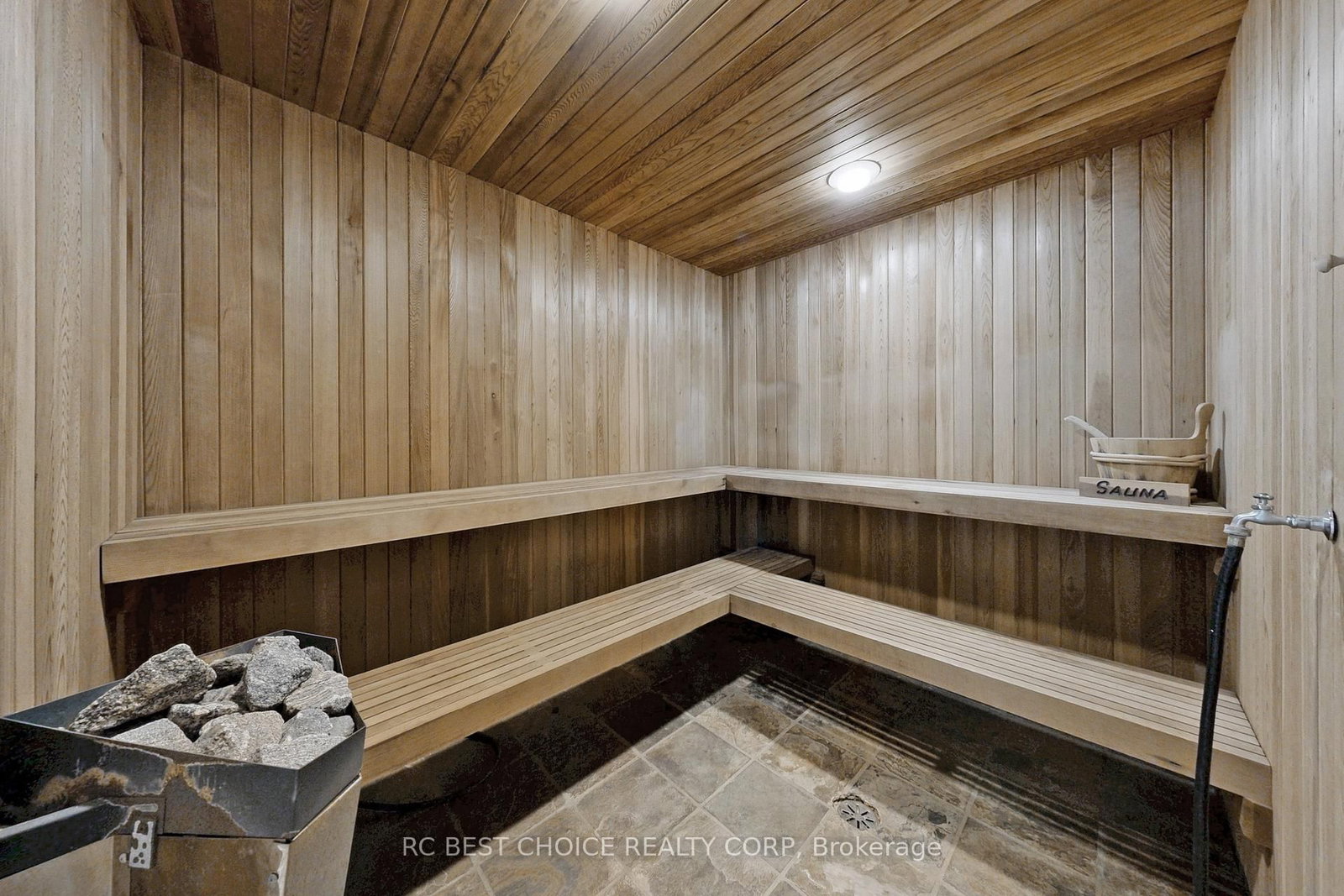 Detached House for sale at 76 Silver Fox Place, Vaughan, Ontario, L6A 1G2 - Maple - MLS: N12654158