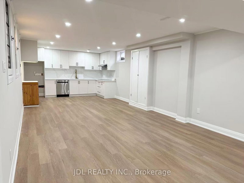 Bsmt - 17 Fairway Heights Cres, Markham, L3T 1K1 | Image 3