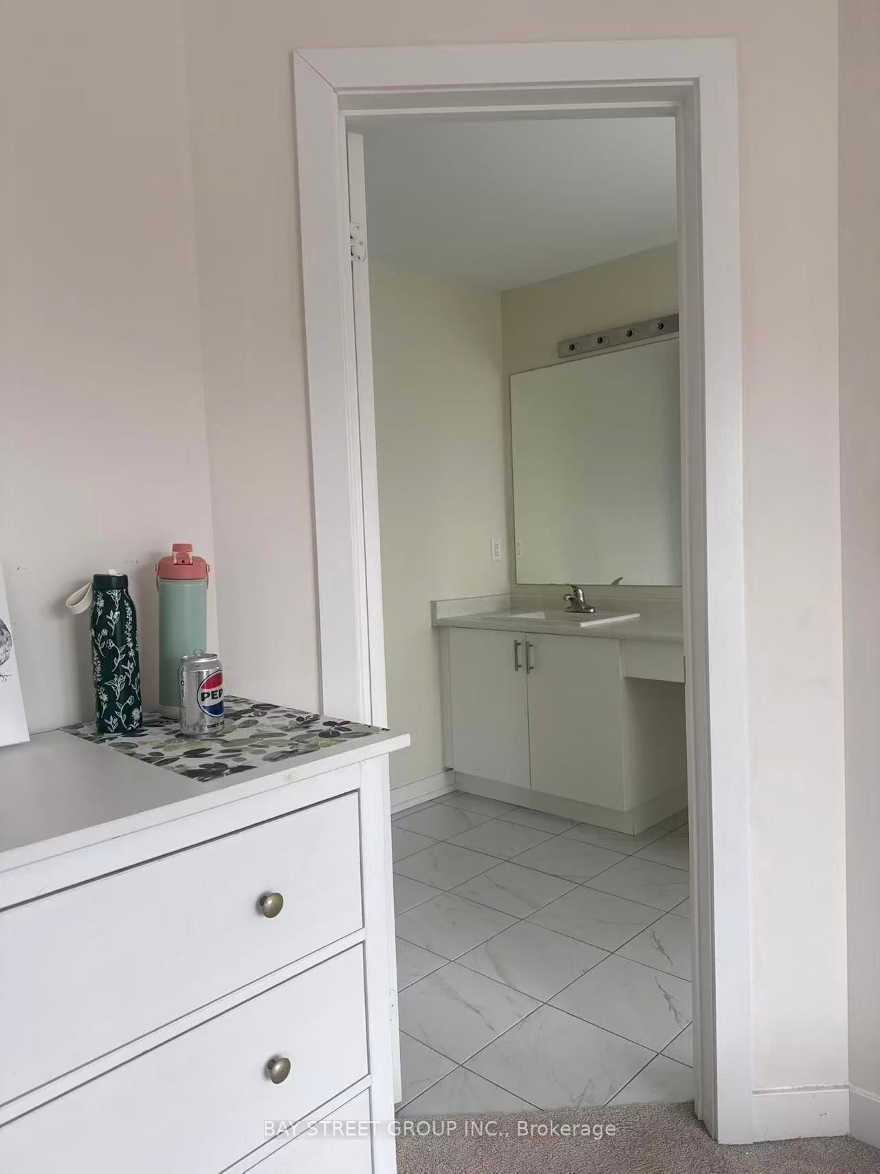 Detached House for lease at 124 Old Oak Lane, Markham, Ontario, L6B 1P1 - Cornell - MLS: N12655230