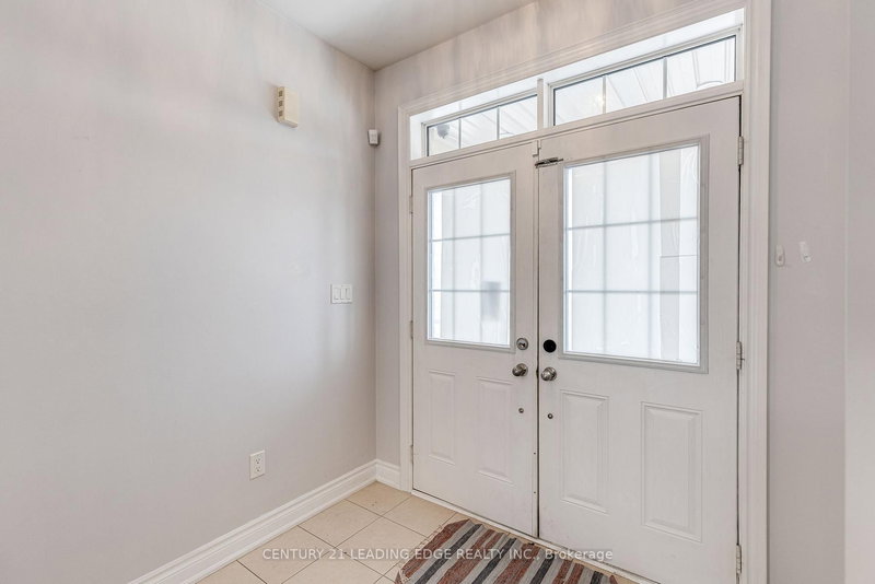 102 MACTIER Dr, Vaughan, L4H 4T9 | Image 3