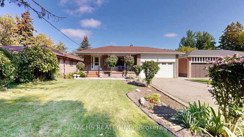 377 Crosby Ave, Richmond Hill, L4C 2R8 | Image 2