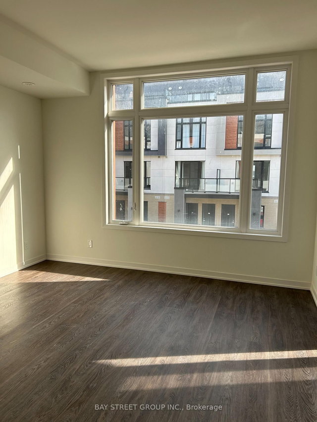 TH302 - 6 Steckley House Lane