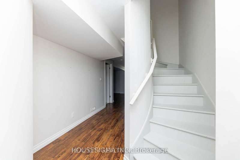 Basement 54 Killington Ave W, Vaughan, L4H 3Z4 | Image 2