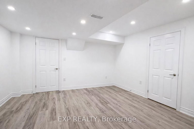 Bsmt - 135 Warren Bradley St, Markham, L6C 2X5 | Image 2