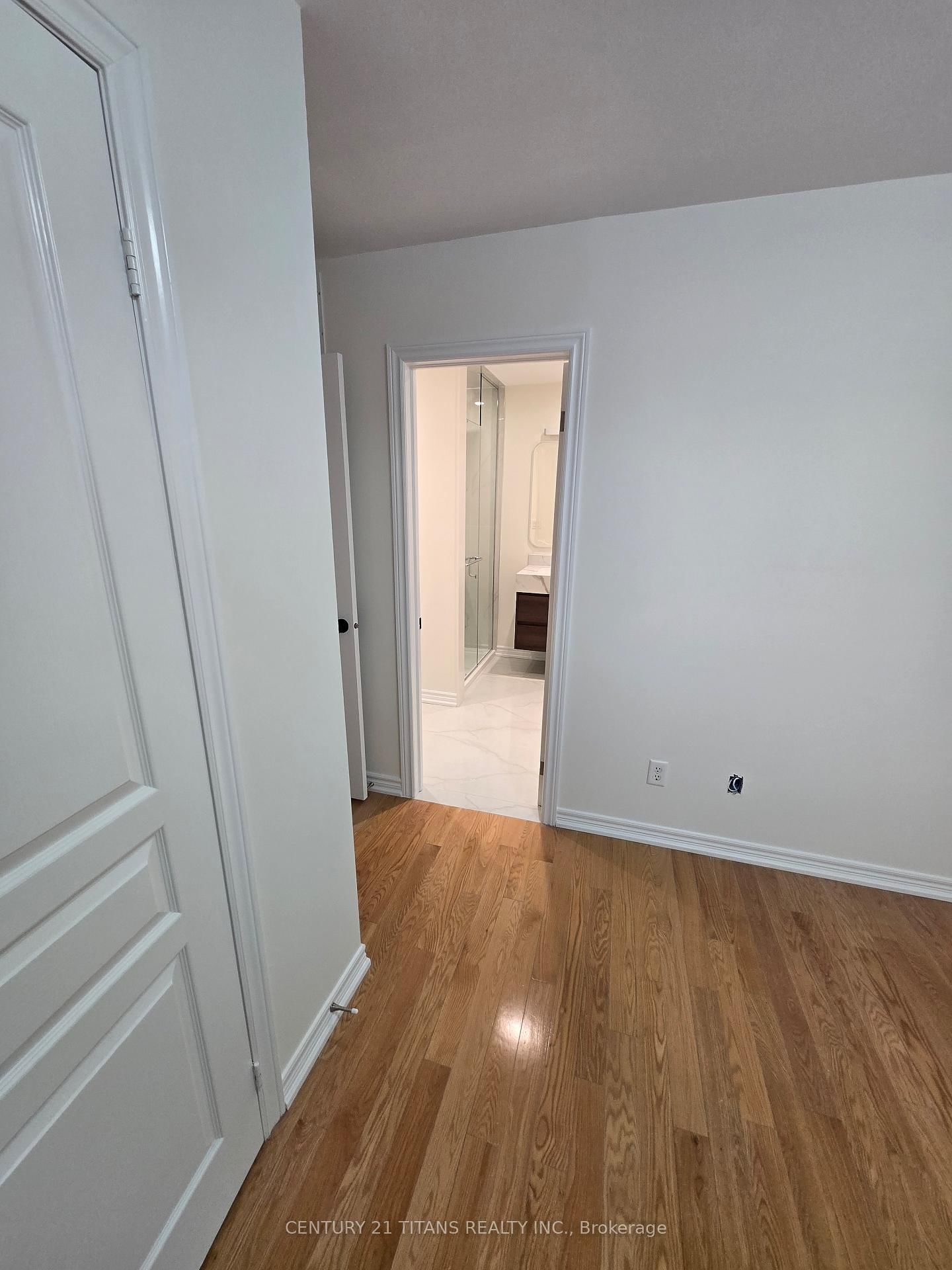 Detached House for lease at 10 Willow Landing, Markham, Ontario, L6E 0H2 - Greensborough - MLS: N12659378