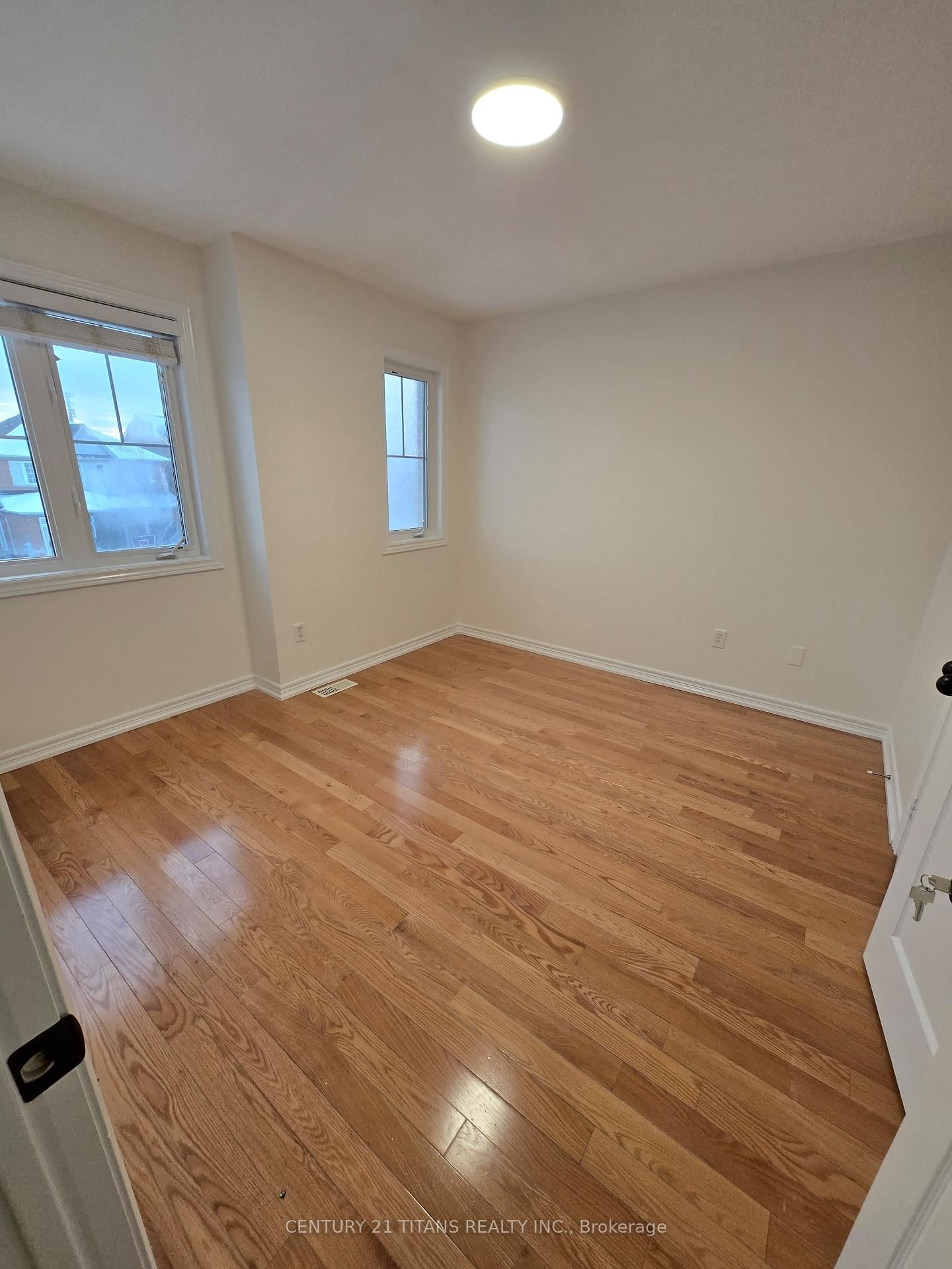 Detached House for lease at 10 Willow Landing, Markham, Ontario, L6E 0H2 - Greensborough - MLS: N12659378