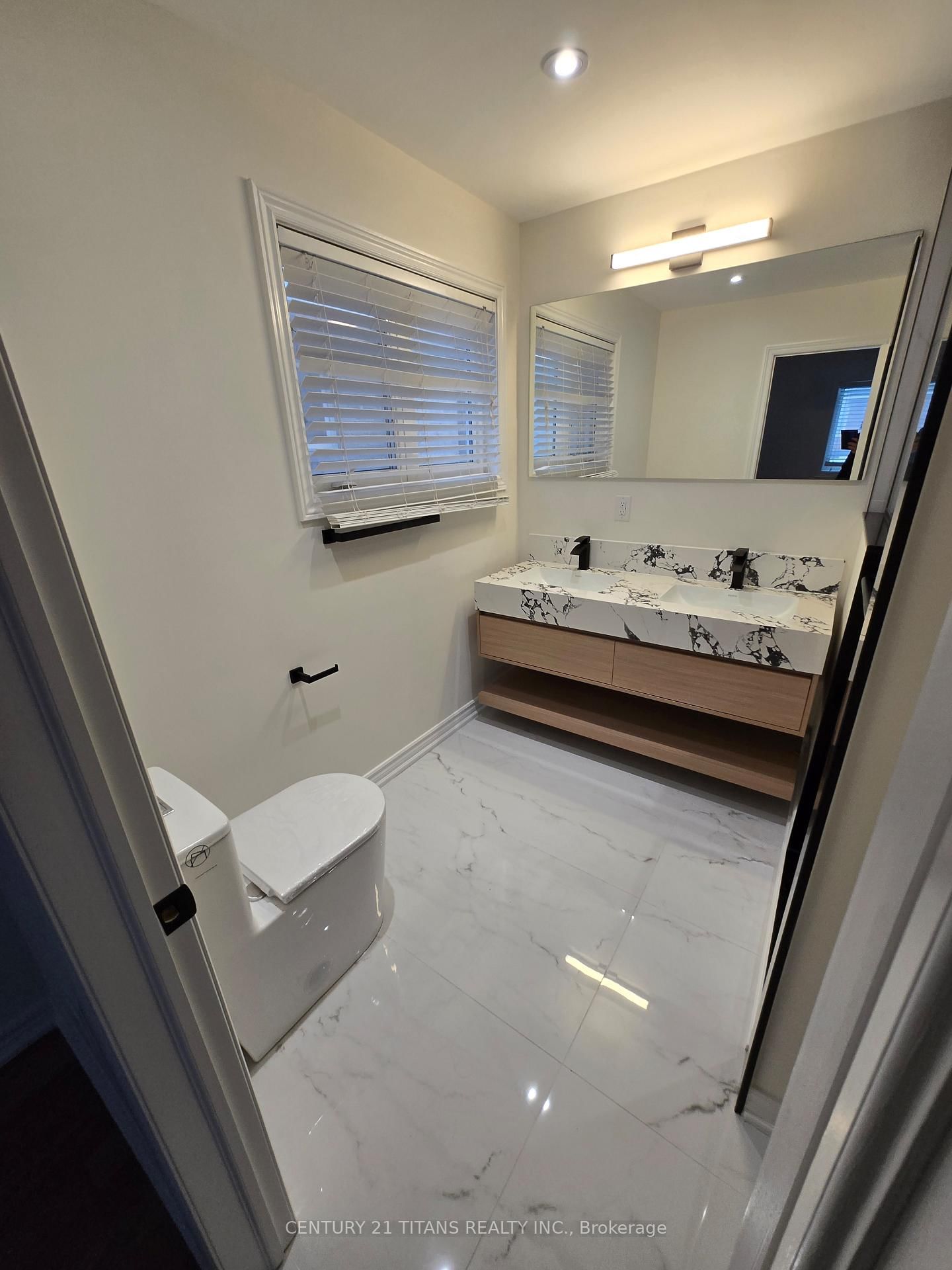 Detached House for lease at 10 Willow Landing, Markham, Ontario, L6E 0H2 - Greensborough - MLS: N12659378