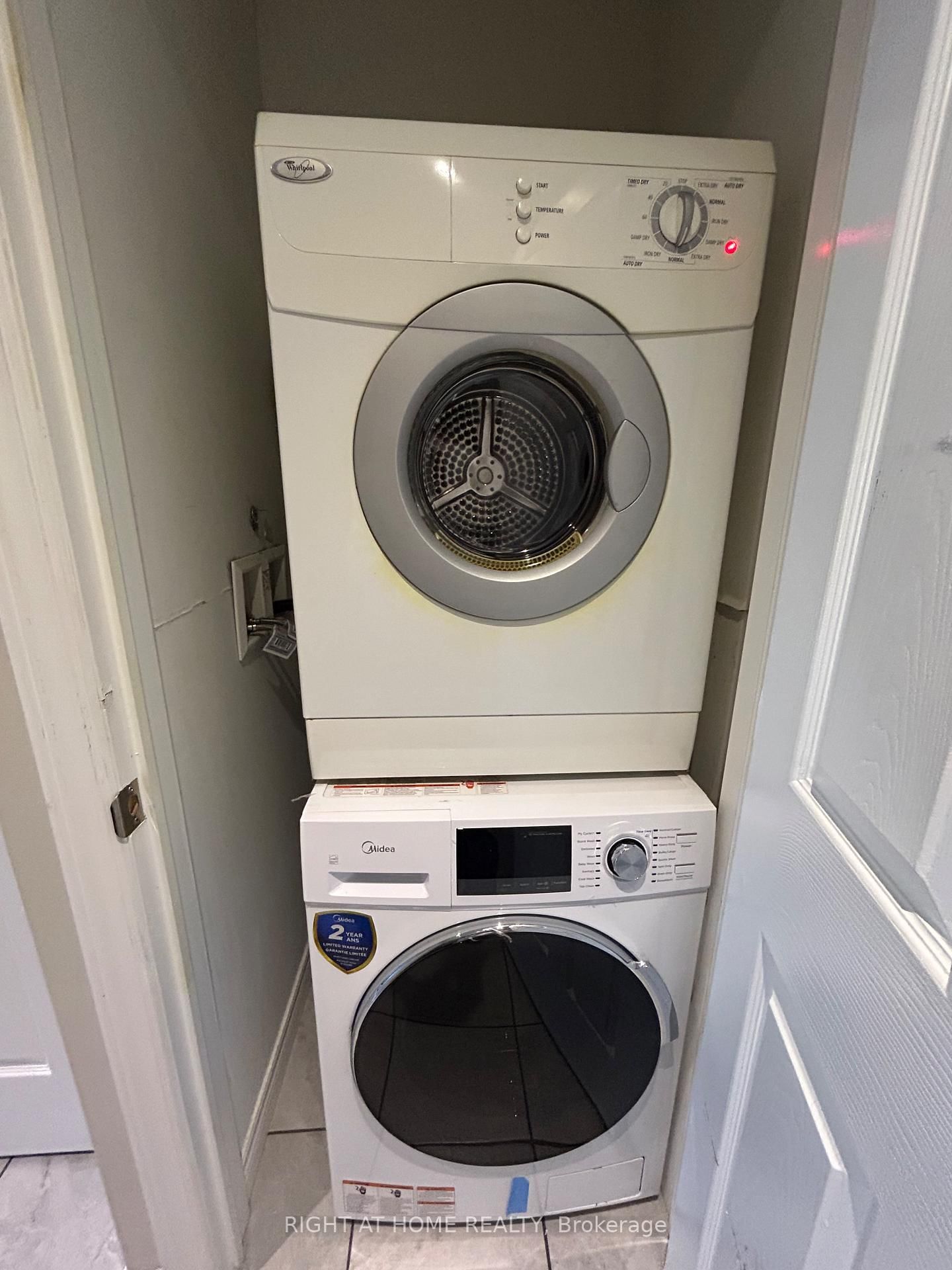 39 John Davis G John Davis Gate W, Unit Walkout Basement - Photo 26