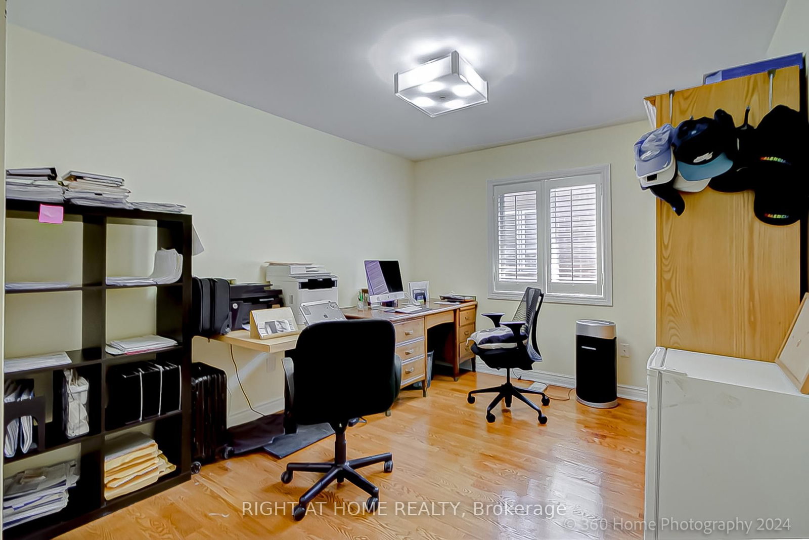 Detached House for sale at 103 Oak Avenue, Richmond Hill, Ontario, L4C 6R6 - South Richvale - MLS: N12664426