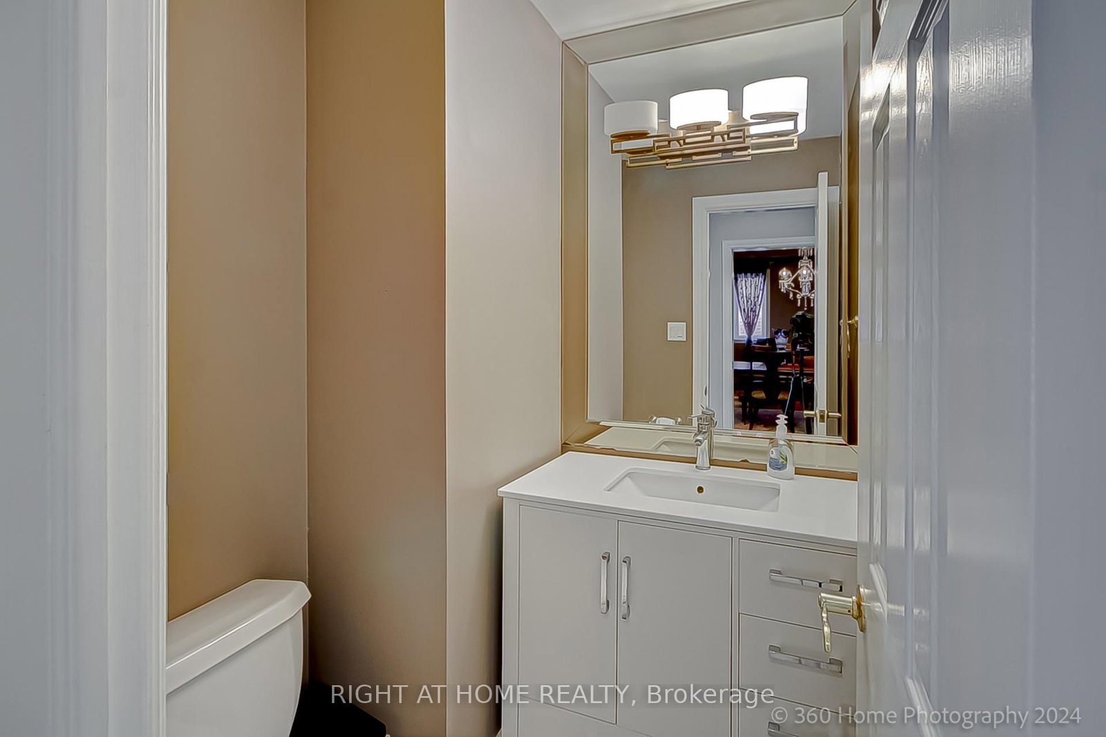 Detached House for sale at 103 Oak Avenue, Richmond Hill, Ontario, L4C 6R6 - South Richvale - MLS: N12664426