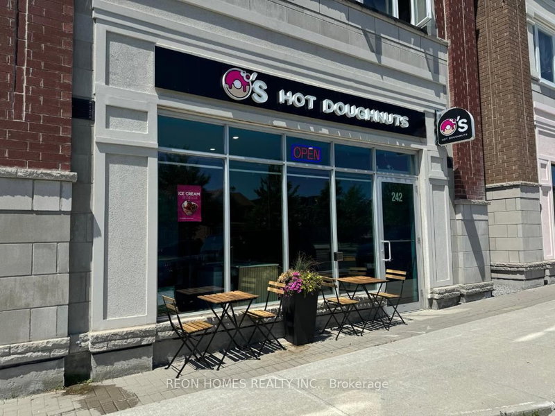 242 Copper Creek Dr, Markham, L6B 1N6 | Image 2