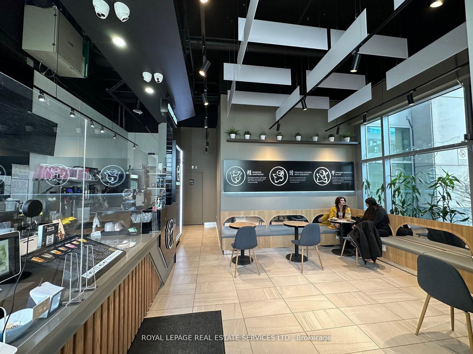 7163 Yonge Street, Unit 101 - Photo 20