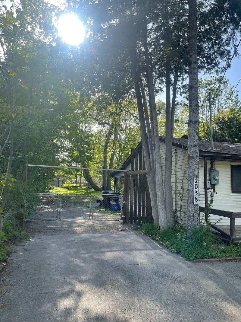 2038 St Johns Rd, Innisfil, L9S 1V4 | Image 2