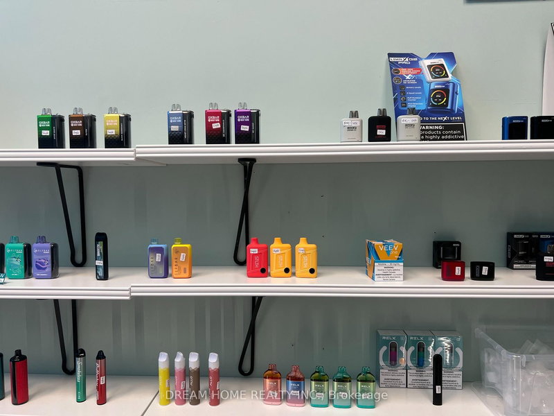 -Unit 118 - 8763 Bayview Ave, Richmond Hill, L4B 3V1 | Image 3